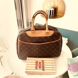 💯 AUTH LOUIS VUITTON Monogram Deauville Bag